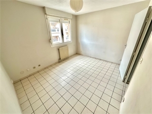 t1 à la location -   69100  VILLEURBANNE, surface 28 m2 location t1 - UBI480850649